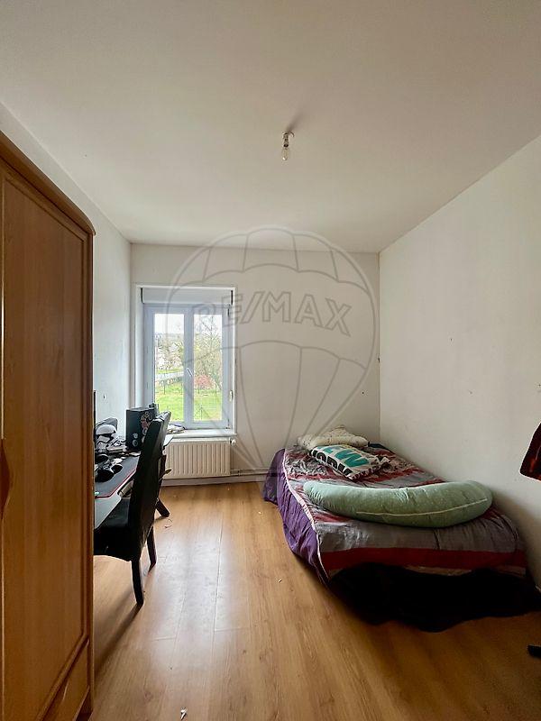 Appartement - 96 m² - 5 pièces