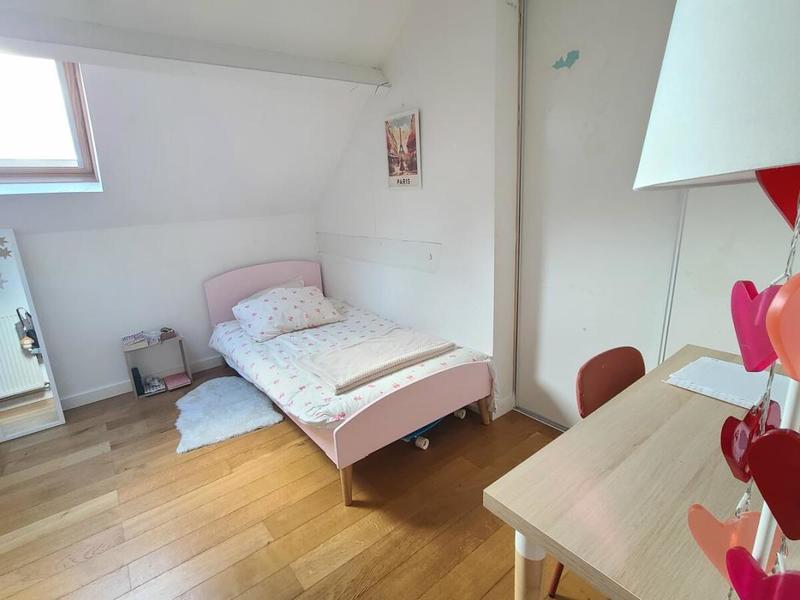 Maison - 151 m² - 7 pièces