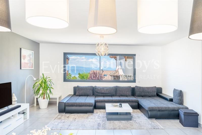 Maison - 200 m² - 6 pièces