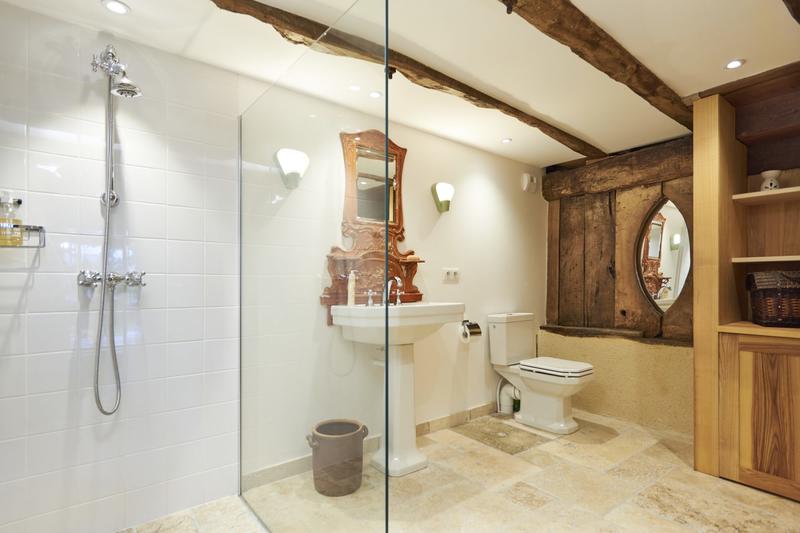 Maison ancienne - 682 m² - 17 pièces