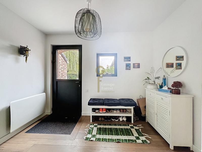 Maison - 245 m² - 9 pièces