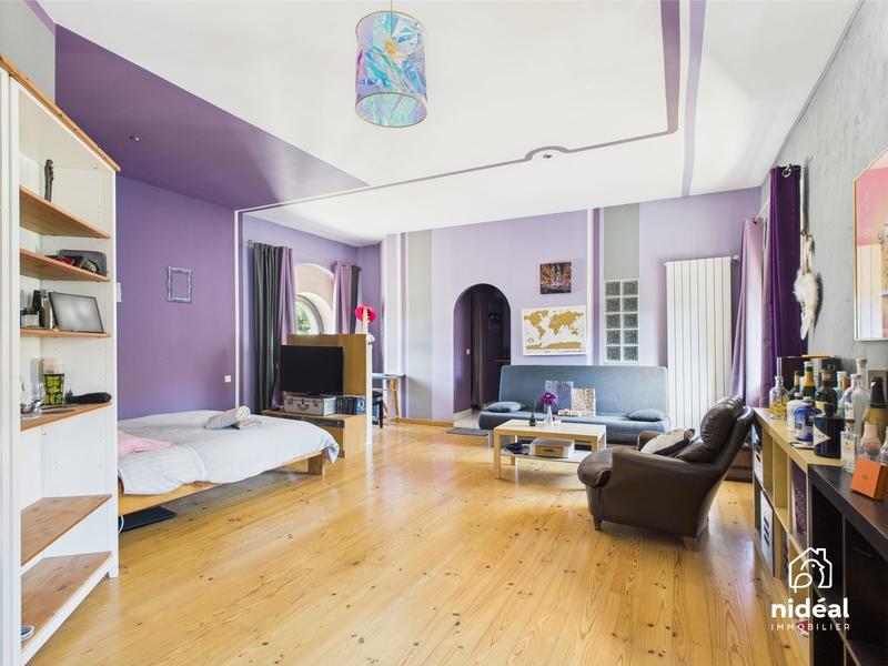 Mas - 350 m² - 13 pièces