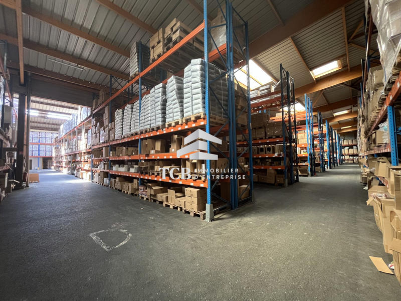 Local d'activités - 5 584 m²
