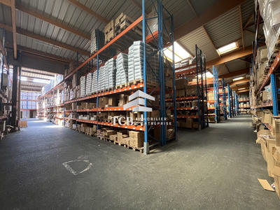 Local d'activités - 5 584 m²