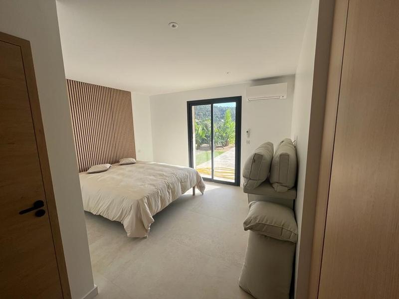 Villa - 160 m² - 5 pièces