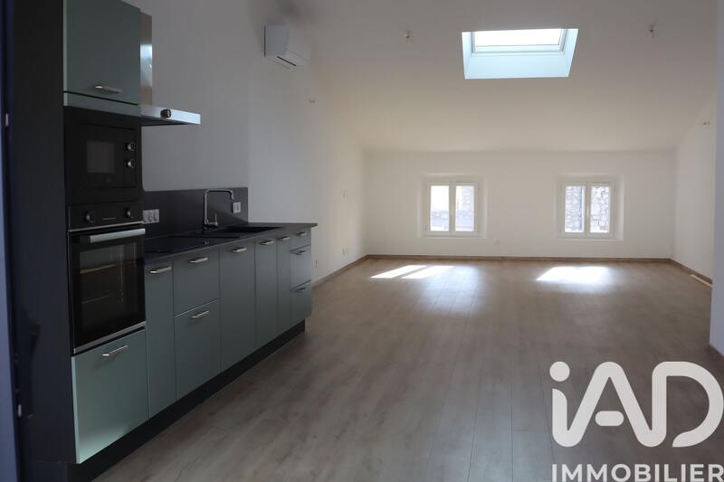 Appartement - 99 m² - 4 pièces