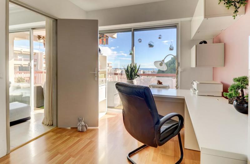 Appartement - 80 m² - 4 pièces