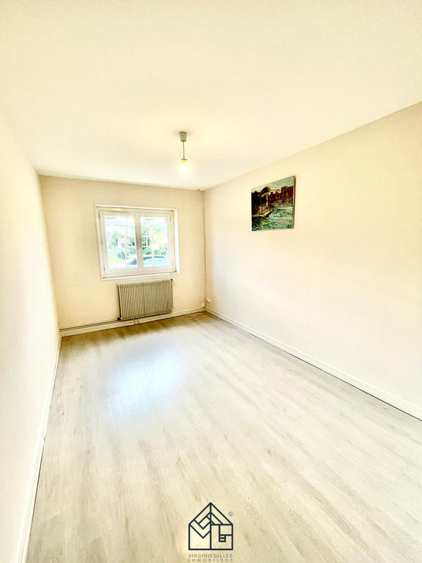 Maison - 185 m² - 7 pièces