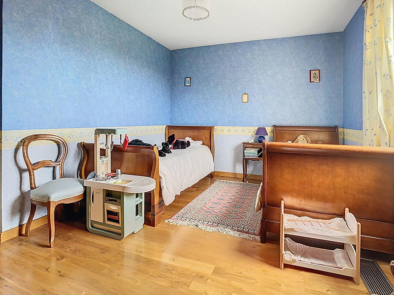 Maison - 173 m² - 7 pièces