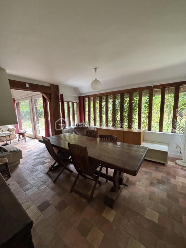 Maison traditionnelle - 128 m² - 7 pièces