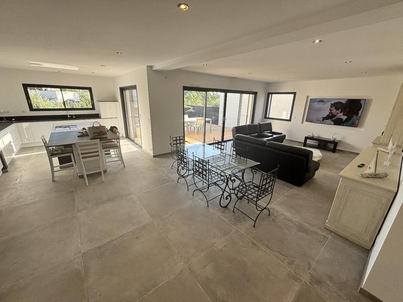 Maison - 147 m² - 5 pièces