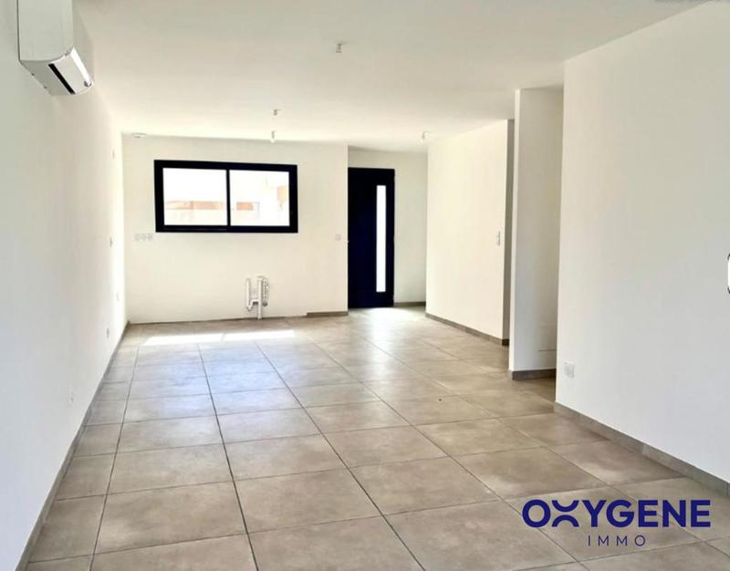 Maison - 93 m² - 4 pièces