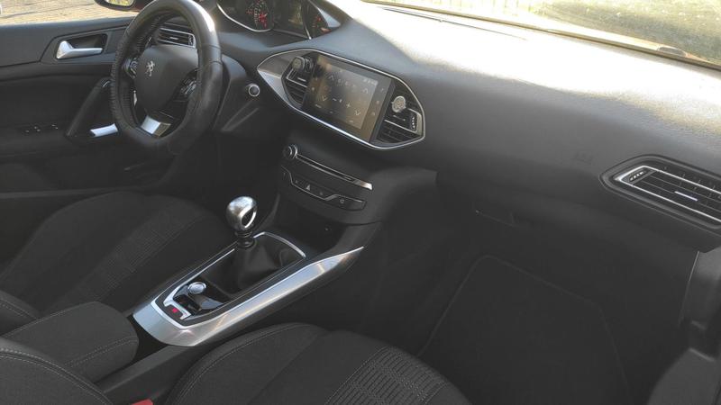 Peugeot 308 II 1.2 PureTech 130 Allure Pack