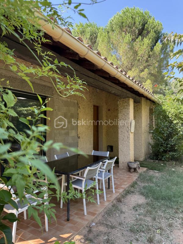 Maison traditionnelle - 93 m² - 3 pièces