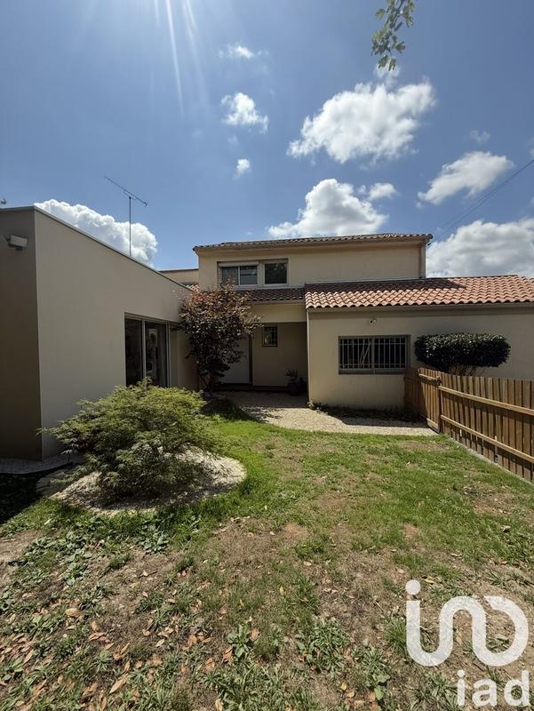 Maison - 142 m² - 5 pièces