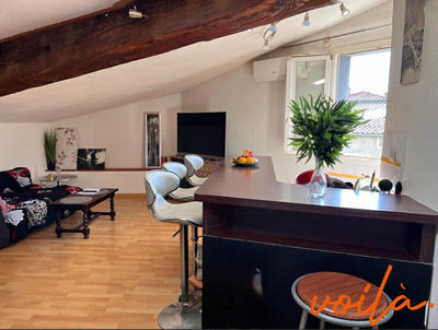 Immeuble - 74 m² - 5 pièces