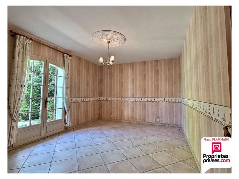 Maison - 224 m² - 8 pièces