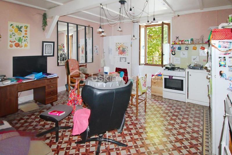 Maison - 190 m² - 11 pièces