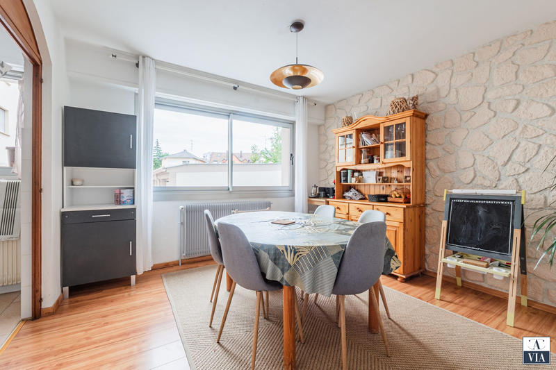 Appartement - 81 m² - 4 pièces