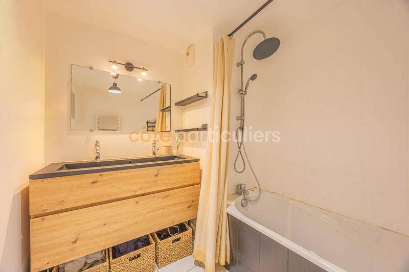 Appartement - 80 m² - 3 pièces