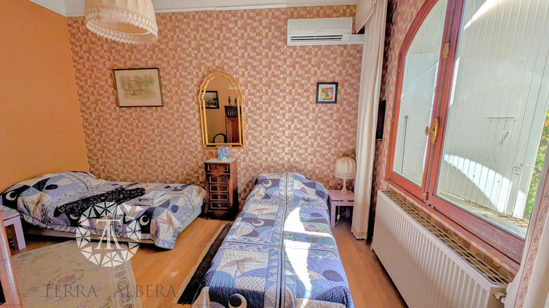 Viager - Maison - 205 m² - 7 pièces