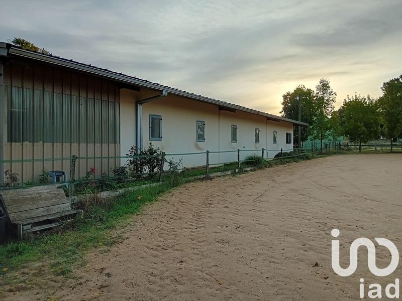 Maison - 248 m² - 8 pièces