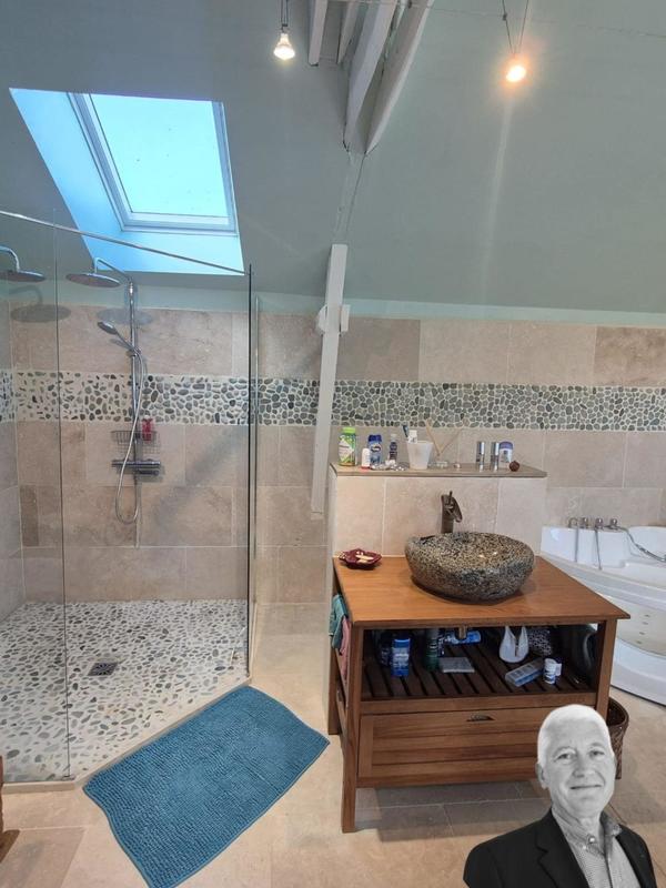 Maison - 245 m² - 8 pièces