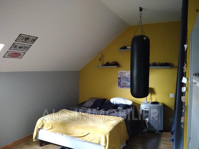 Maison - 176 m² - 9 pièces