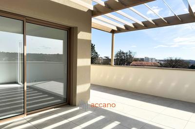 Appartement - 107 m² - 4 pièces