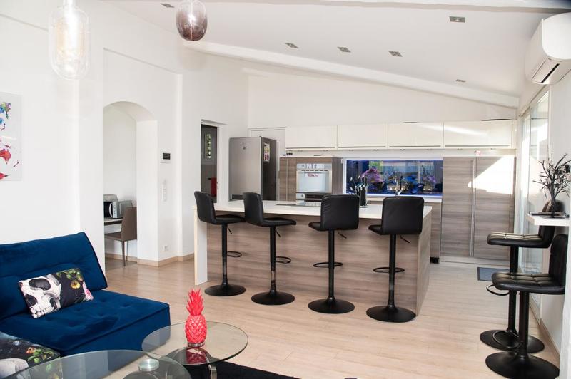 Villa - 200 m² - 8 pièces