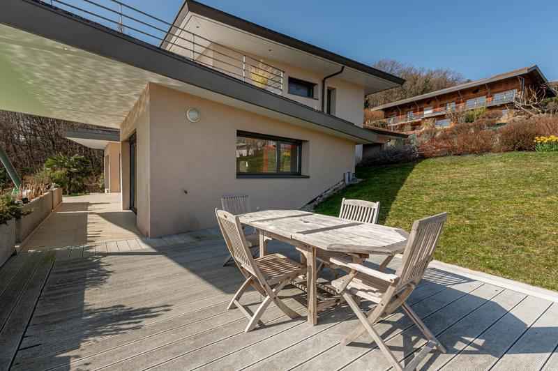 Villa - 220 m² - 6 pièces