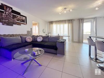 Appartement - 79 m² - 4 pièces