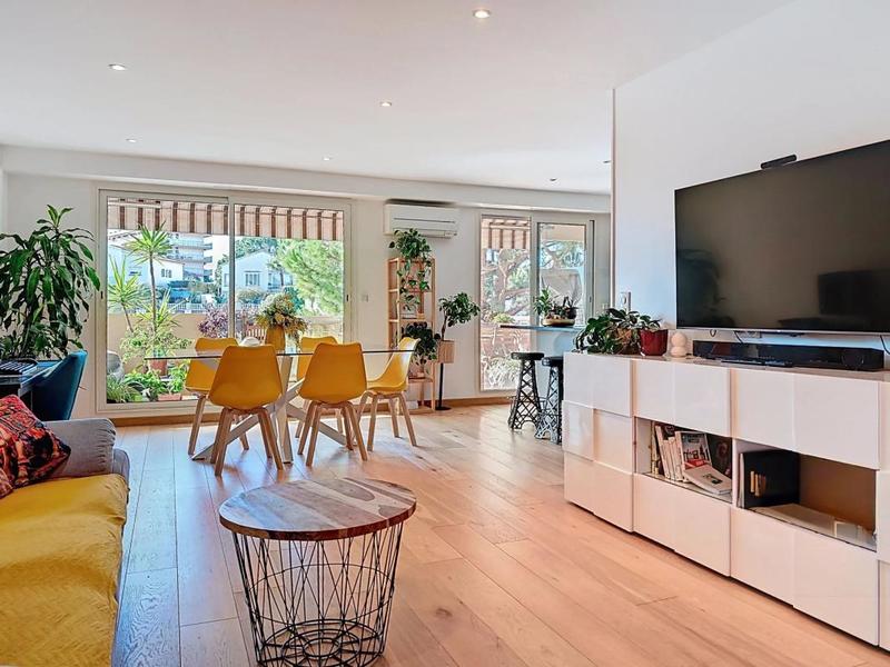 Appartement - 85 m² - 3 pièces