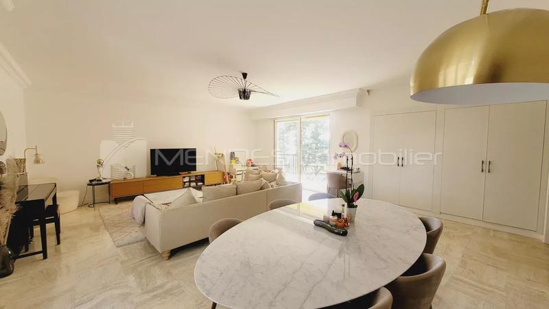 Appartement - 140 m² - 4 pièces