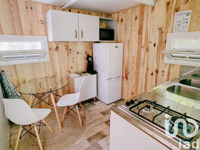 Maison - 325 m² - 14 pièces