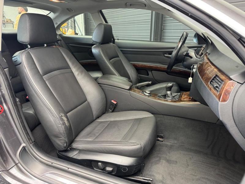 Bmw Série 3 Coupe 330d 231 Luxe + Toit Ouvrant