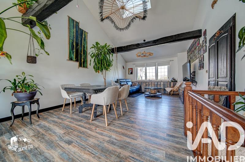 Maison - 243 m² - 10 pièces