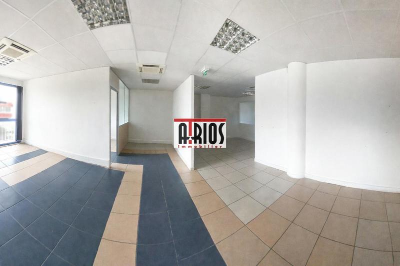 Bureau - 177 m²
