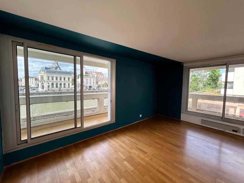 Appartement - 83 m² - 3 pièces