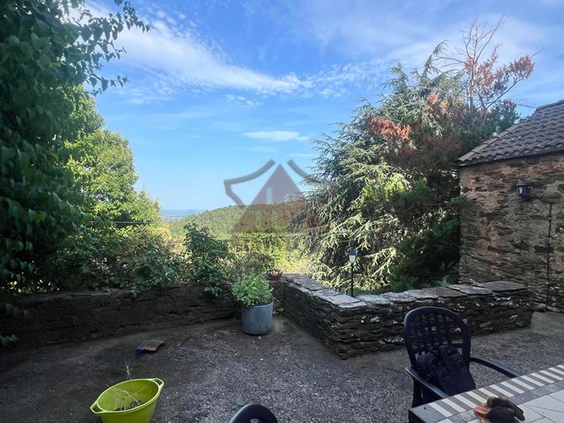 Maison en pierre - 97 m² - 5 pièces