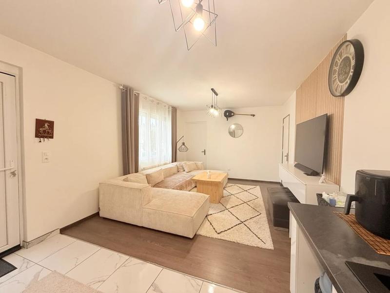 Appartement - 90 m² - 3 pièces