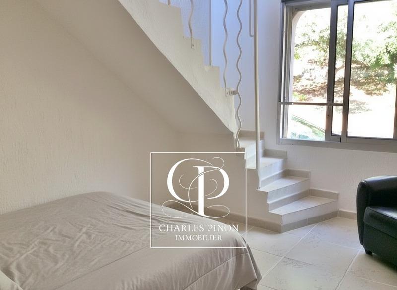 Maison d'architecte - 258 m² - 8 pièces