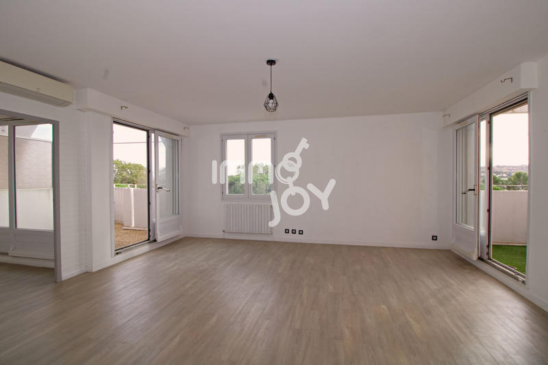 Appartement - 100 m² - 6 pièces