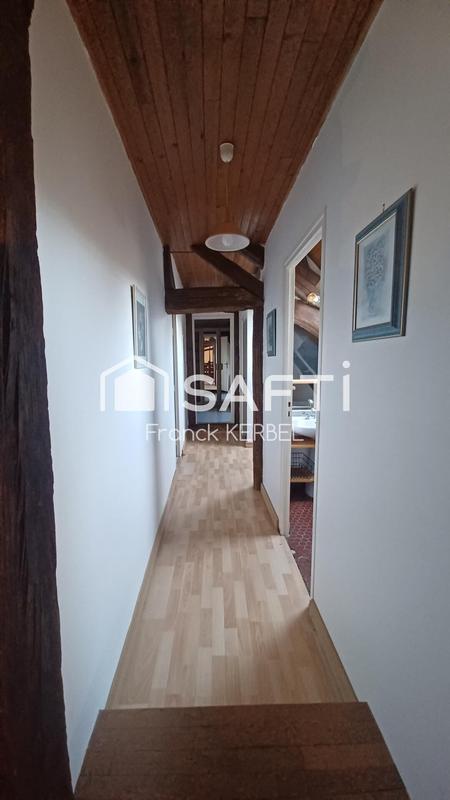 Maison - 223 m² - 8 pièces