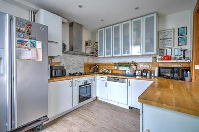 Maison - 69 m² - 5 pièces