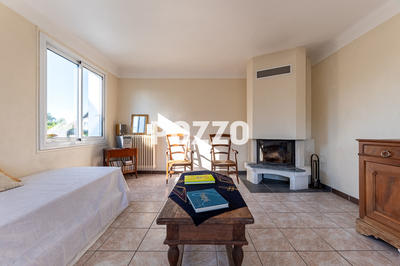 Maison - 152 m² - 7 pièces