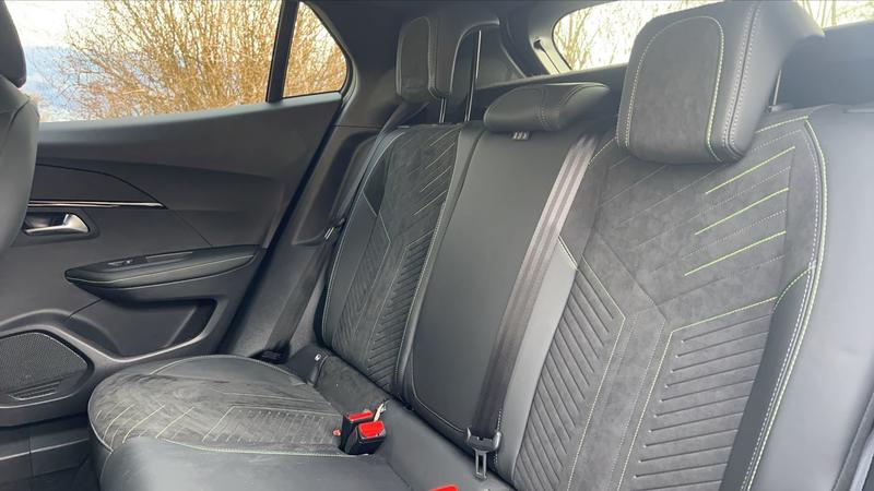 Peugeot 2008 1.2 PureTech 130 Eat8 Gt-Line