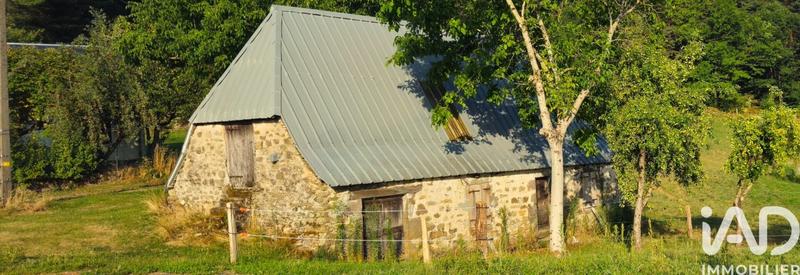 Maison de campagne - 90 m² - 2 pièces