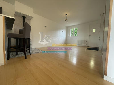 Maison - 80 m² - 5 pièces