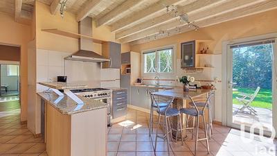 Maison - 195 m² - 7 pièces